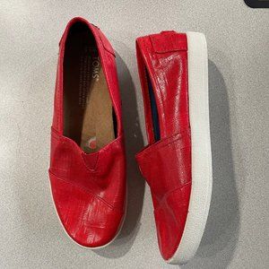 TOMS Women's 6.5 Red Coated Canvas Slip On Shoe Loafer Sneaker